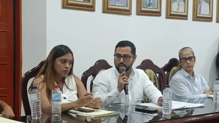 Regidores de Escuinapa pidieron al Alcalde Víctor Manuel Díaz Simental informar sobre la situación de la clínica “Escuinapa Sana”.