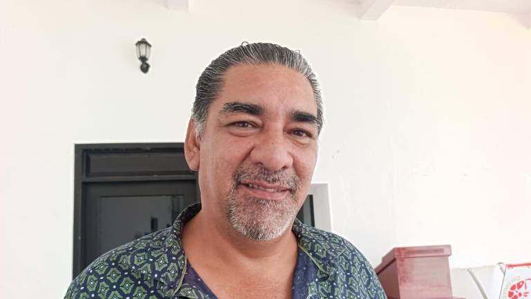 Mauricio Díaz Sánchez indicó que están pendientes salarios de confianza, de quincena y por lo menos dos semanas a quienes se paga en esa modalidad.