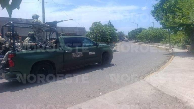 Despliegan operativo de seguridad en Escuinapa tras reportes de disparos y un enfrentamiento armado.