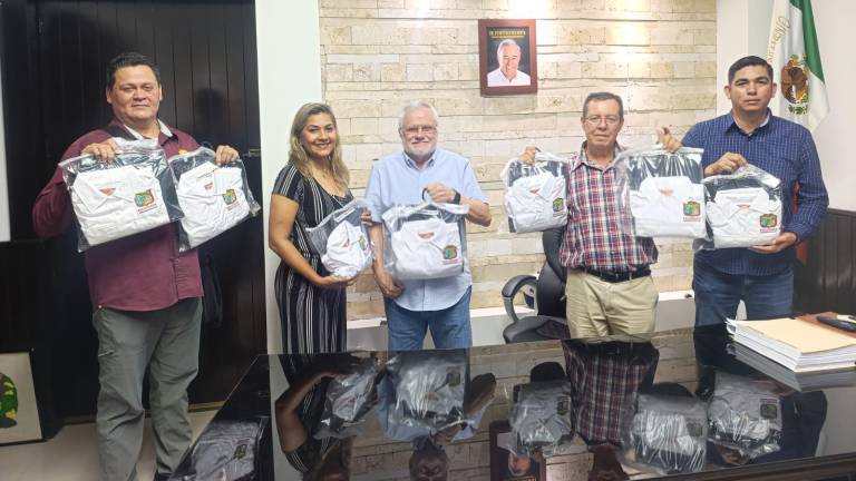 Reunión del Alcalde de Escuinapa con dirigentes sindicales.