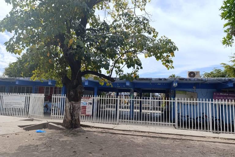 Suspenden a profesor acusado de acoso en secundaria de Escuinapa