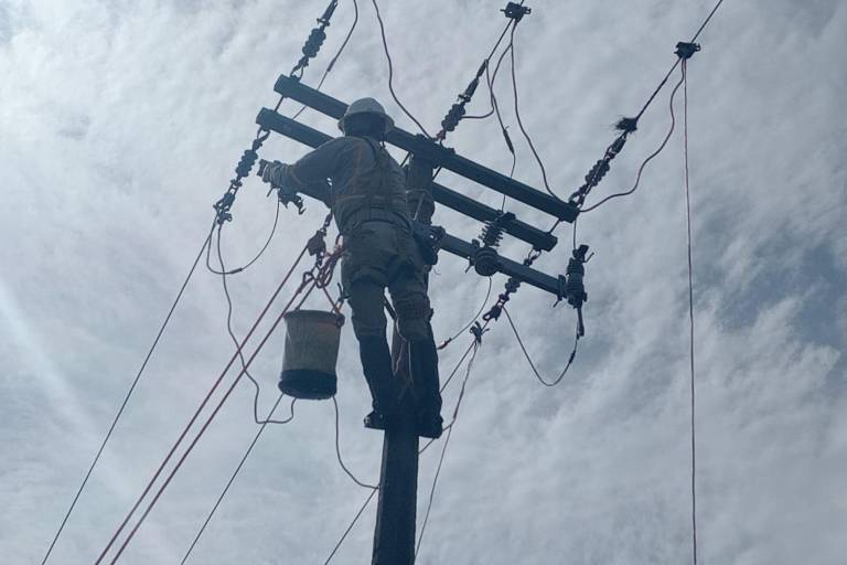 Alertan por nueva modalidad de fraude que suplanta a la CFE en distintos estados del País