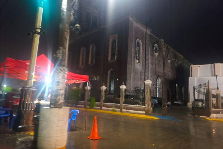 Tras días nublados, se registra fuerte lluvia en Escuinapa