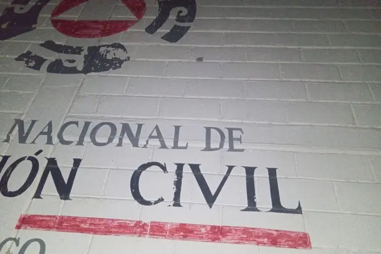 Sobre las instalaciones de Seguridad Pública en Escuinapa quedaron marcas de impactos de balas tras presunto enfrentamiento.