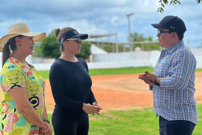 Supervisan obras en la unidad deportiva ‘Benito Juárez’, en Escuinapa
