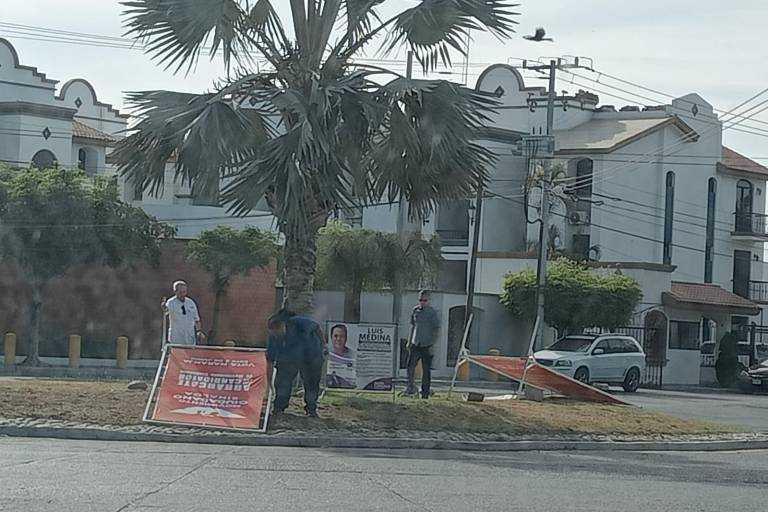 Retiran propaganda electoral cerca de casilla en Las Quintas, en Culiacán