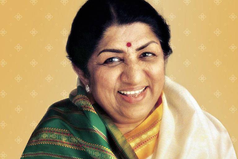 Muere la cantante india Lata Mangeshkar, legendaria estrella de Bollywood
