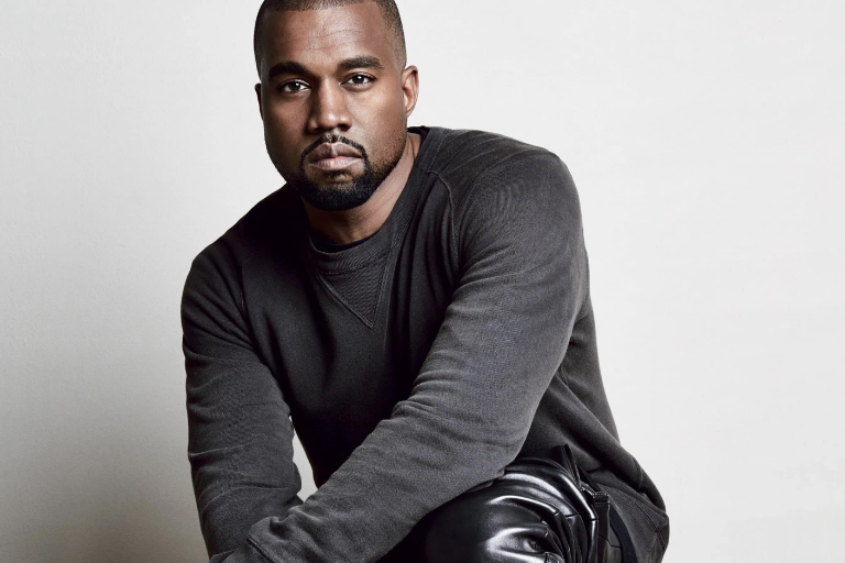 Kanye West se disculpa por comentarios antisemitas
