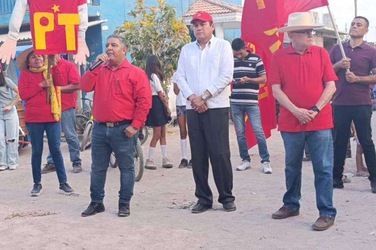 Ex funcionario de SEPyC ligado a supuesta red de corrupción aparece en campaña en Escuinapa