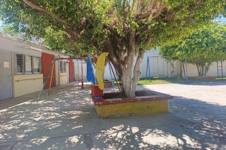 Plantel del Centro de Atención Múltiple de Escuinapa se queda sin luz