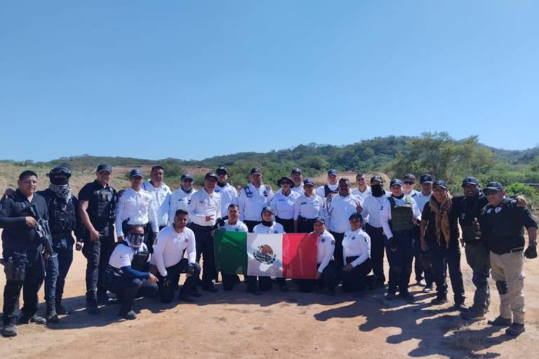 Capacitan a elementos de Tránsito sobre el uso de equipo policial basado en el respeto