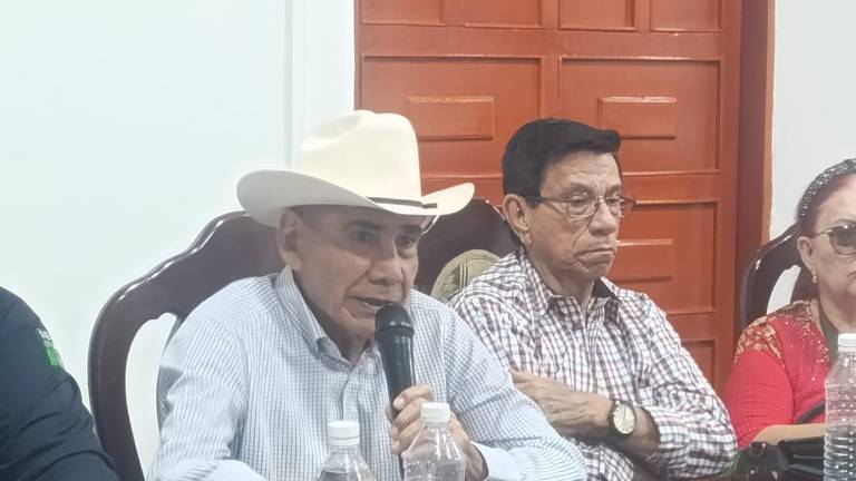 El regidor Francisco Coronado Barajas expuso el mal estado de la carretera México 15.