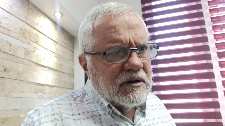 Díaz Simental informó que algunos proyectos como el de la potabilizadora se han entregado en ventanillas del Gobierno Federal.