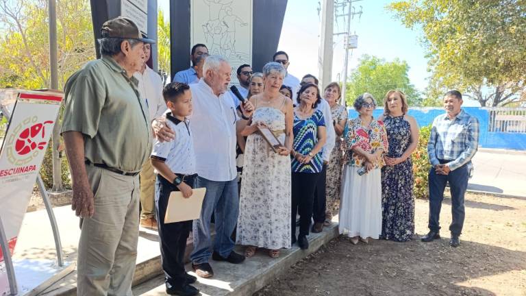 Víctor Díaz subrayó que el trabajo conjunto permitirá recuperar el carácter alegre, hospitalario y trabajador de la comunidad.