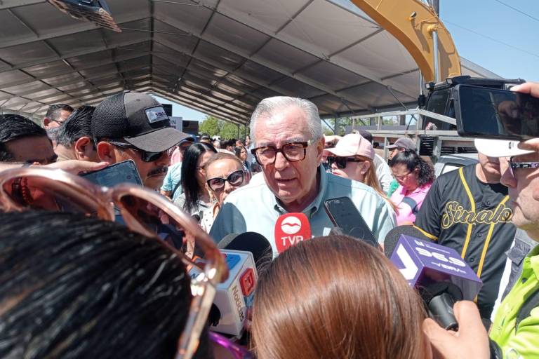 ‘Antes había cargada del PRI, ahora es con otros’, dice Rocha Moya por campaña de Madueña por rectoría en la UAS