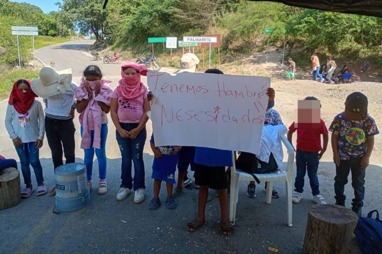 Alcaldesa de Rosario se deslinda: bloqueos en la sierra son atendidos por Gobierno del Estado