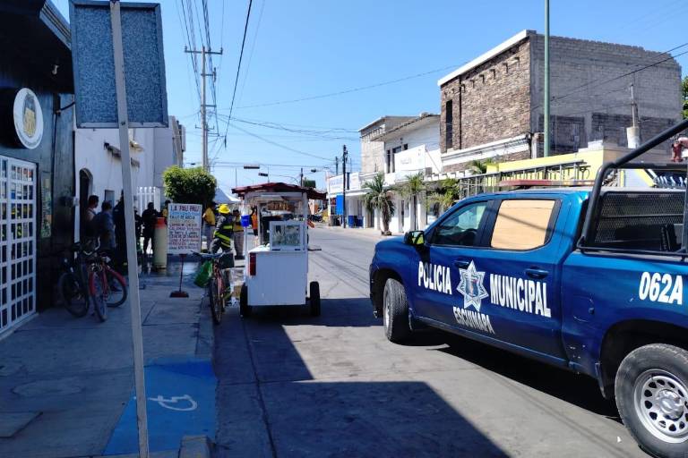 Explosión por acumulación de gas deja dos lesionados en un negocio de alimentos en Escuinapa