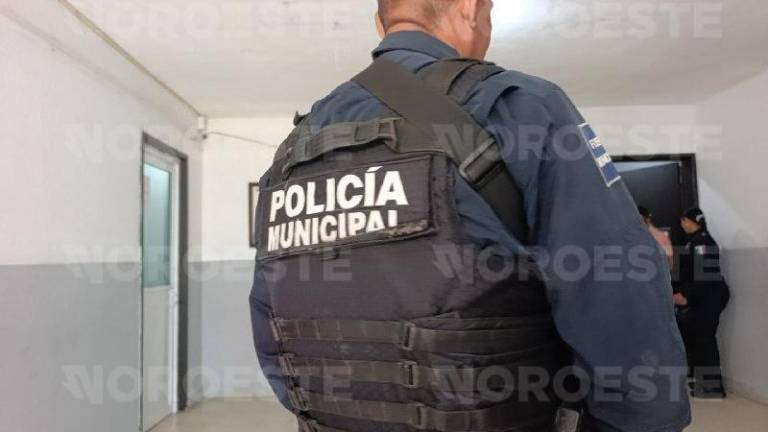 Policías dejan la corporación entre reclamos de abandono y falta de apoyo institucional.