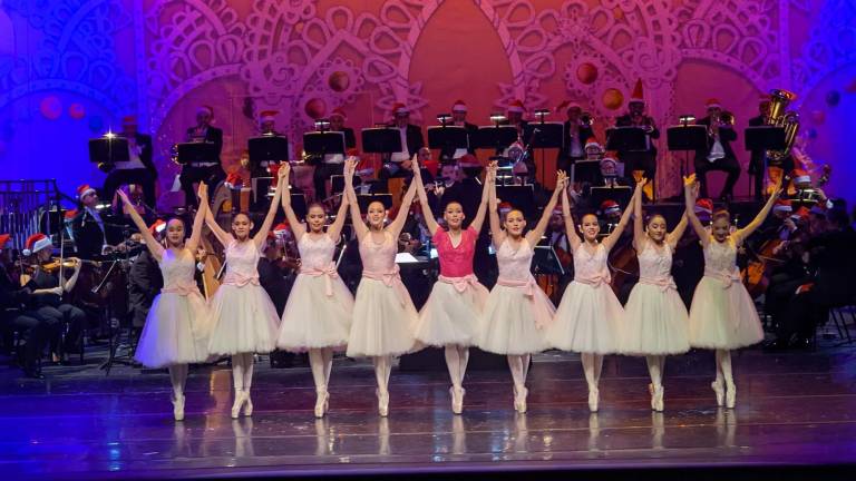 El concierto decembrino contó esta vez con la presencia del Ballet de Karemia del Rey.