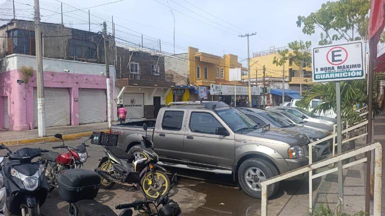 Tránsito Municipal de Escuinapa anuncia que limitarán los tiempos de estacionamiento en el Centro.