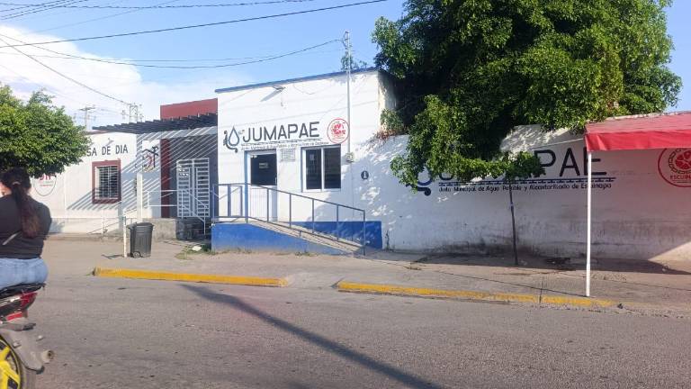 Los integrantes del sindicato indican que hace más de 10 años no se revisan contratos.
