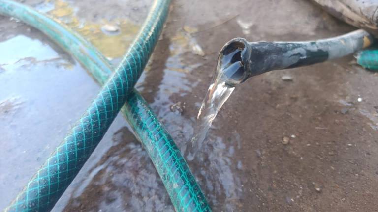 Habitantes de Concordia exigen información clara sobre las causas del problema en el suministro de agua potable.