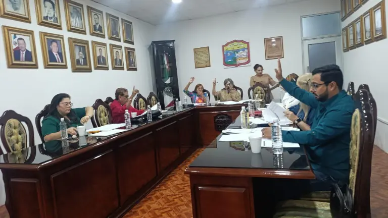 El Cabildo de Escuinapa aprobó el Presupuesto de Egresos para 2026, que suman 321 millones de pesos.