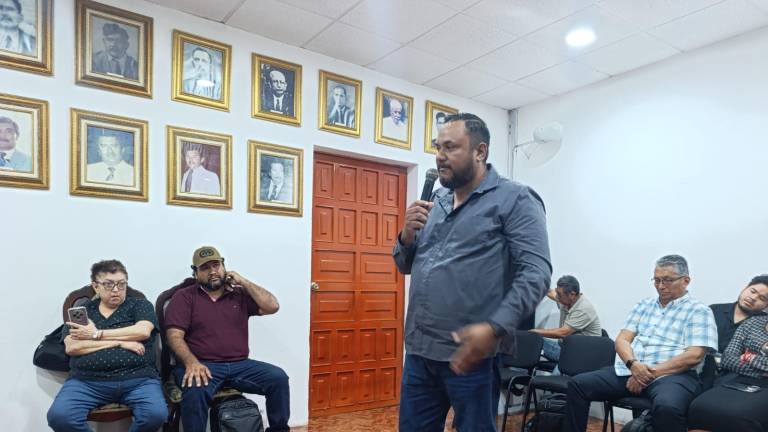 El gerente de Jumapae Santos Gómez Sánchez advierte que el plazo legal para que la dependencia resuelva los problemas financieros terminó.