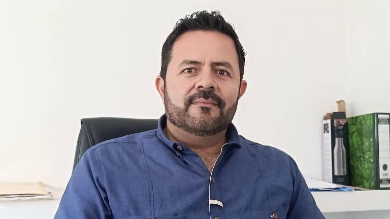 Cristian Prado Huerta, Oficial Mayor.