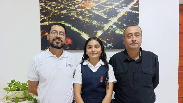 Keily Nohemí Arenas Prado consigue para Escuinapa el primer lugar en ortografía en certamen de Sinaloa.