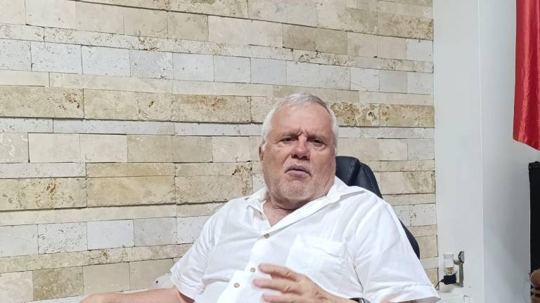 El Alcalde de Escuinapa Víctor Manuel Díaz Simental, afirma que buscan un acuerdo definitivo con la CFE para evitar los cortes de electricidad.