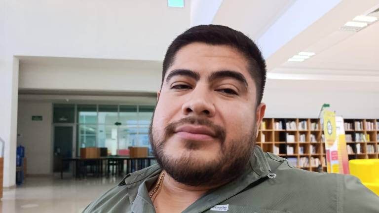 José Burgueño Oronia, jefe de Servicios Médicos Municipales.