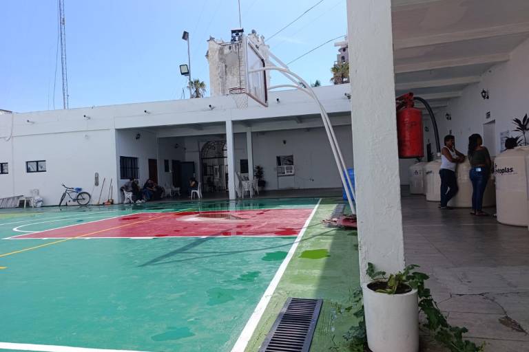 Se daña transformador en el Palacio Municipal de Escuinapa y suspenden servicios