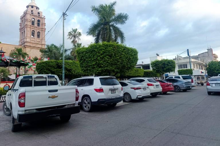 Caída de línea de alta tensión genera apagón desde Villa Unión hasta Escuinapa