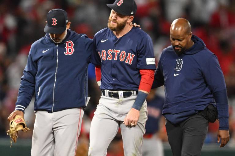 Trevor Story será operado del hombro y probablemente se pierda el resto del año