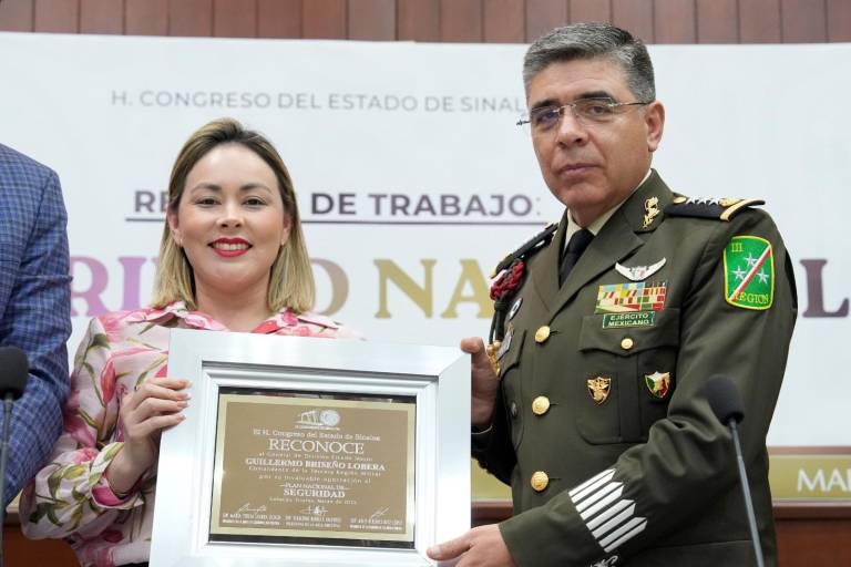 General Briseño Lobera se reúne con la 65 Legislatura del Congreso de Sinaloa