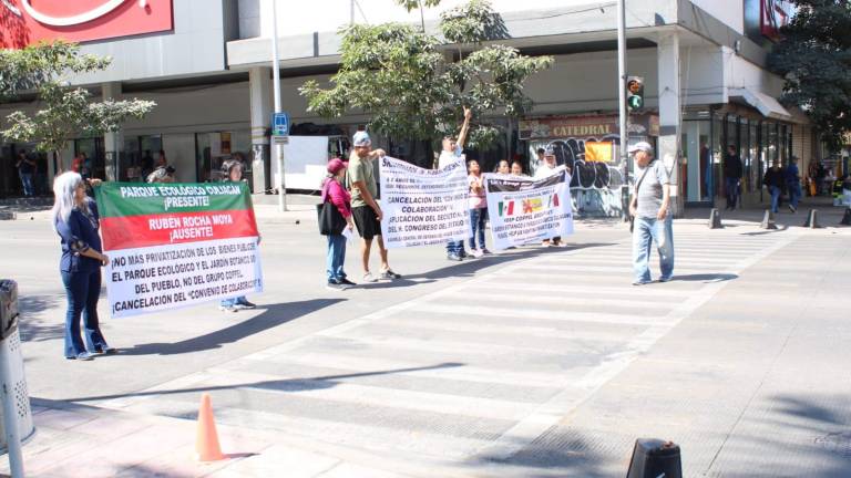 Protestan en Culiacán contra supuesta privatización de Jardín Botánico y Parque Ecológico