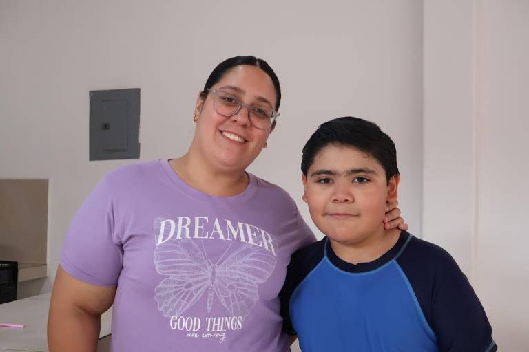 Con una piscinada celebra Victoria Ángel sus 12 años