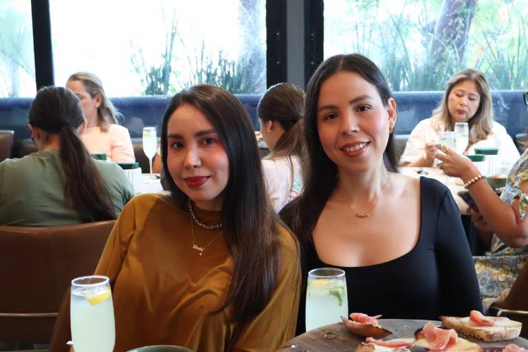 Disfrutan de una experiencia Flower-Bar en el Villa Unión