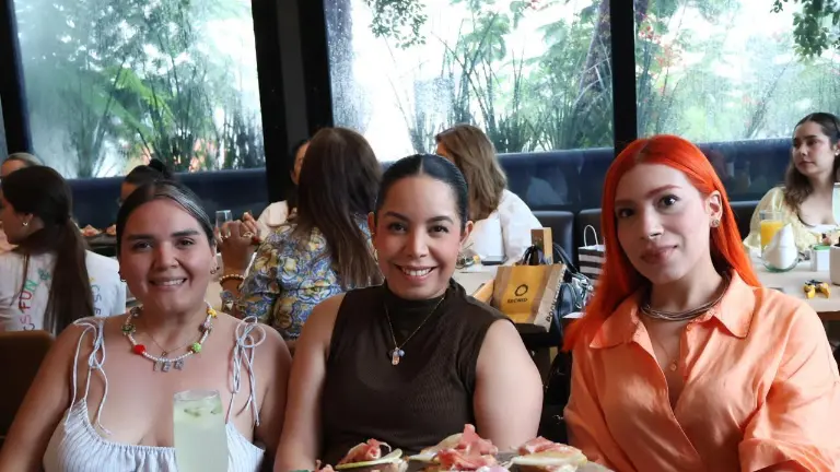 Disfrutan de una experiencia Flower-Bar en el Villa Unión