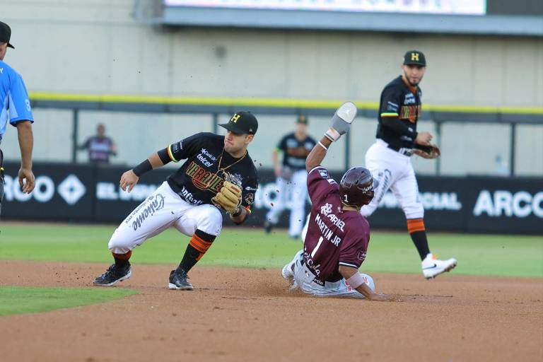 Tomateros de Culiacán es barrido en Hermosillo