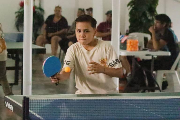 Luchan por un lugar en la Selección Mazatlán de tenis de mesa