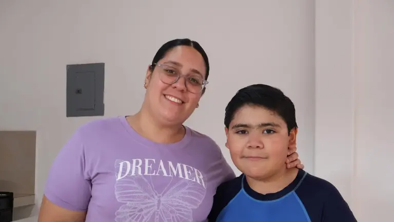 Con una piscinada celebra Victoria Ángel sus 12 años
