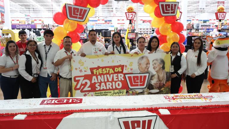 Casa Ley celebra su fiesta de aniversario número 72.