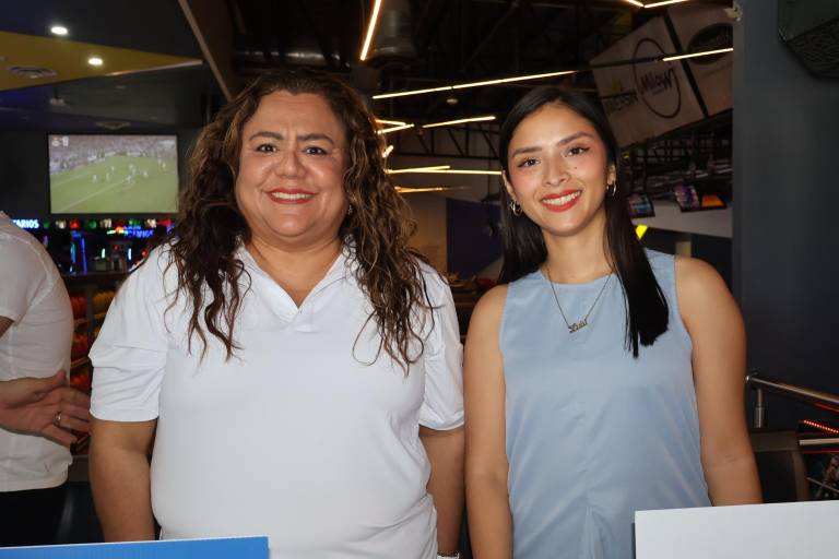 Dan Exatecs una una chuza por la educación