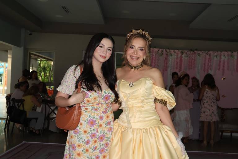 Brindan a Lilly Bojórquez un cumpleaños inolvidable
