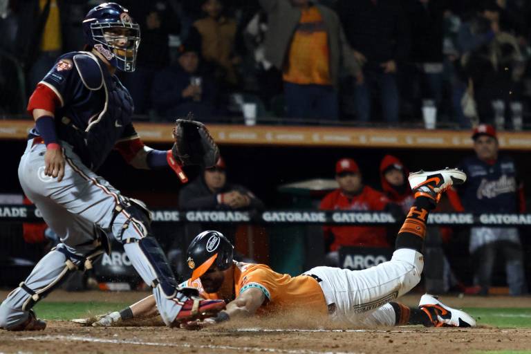 César Salazar se viste de héroe y Naranjeros toma ventaja en la semifinal