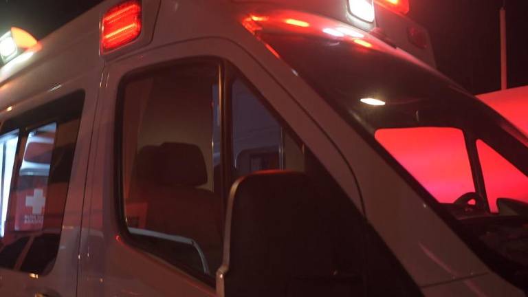 Autoridades de salud y seguridad pública atendieron el reporte del fallecimiento de una menor en Escuinapa.