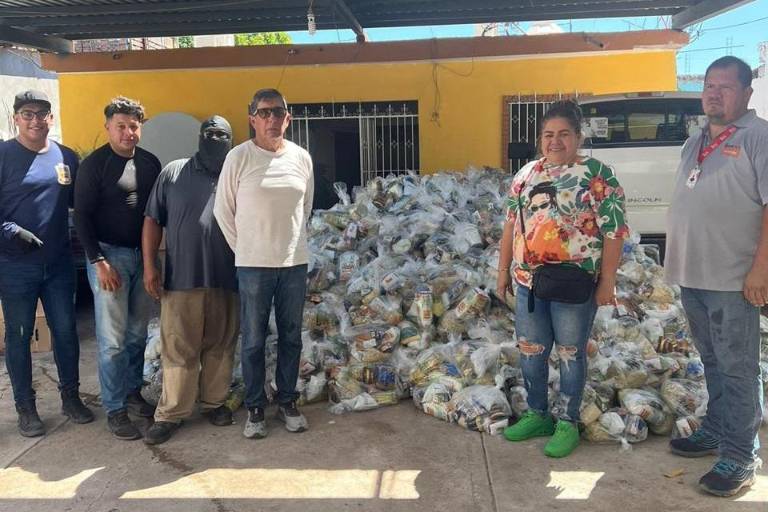 Reciben familias de Costa Rica, Culiacán, despensas para combatir el desabasto por inseguridad