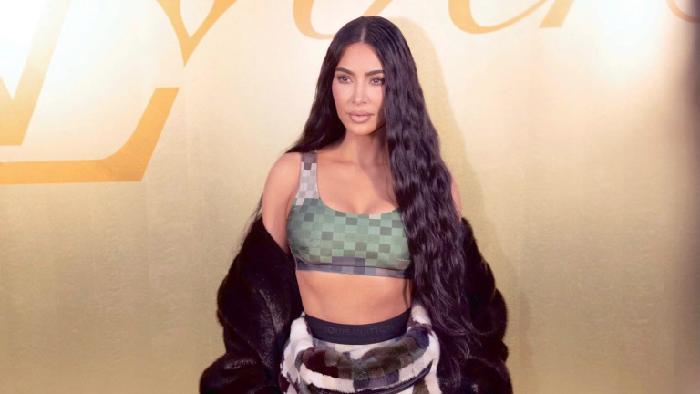 Honra la revista Time a Kim Kardashian como empresaria